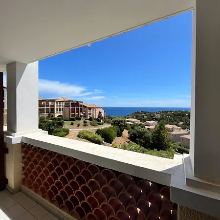 Cap Esterel - T2 Climatise Vue 4/5 Pers - Piscine - Parking * Saint-Raphaël