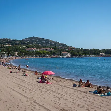 Cap Esterel - T2 Climatisé Vue 4/5 Pers - Piscine - Parking *