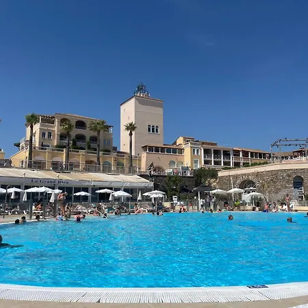 Cap Esterel - T2 Climatise Vue 4/5 Pers - Piscine - Parking شقة *
