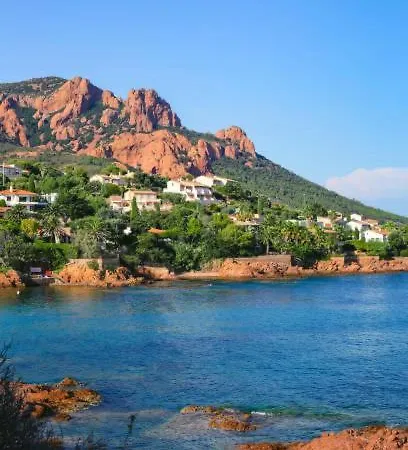 Cap Esterel - T2 Climatise Vue 4/5 Pers - Piscine - Parking * Saint-Raphaël