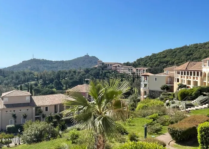 Cap Esterel - T2 Climatise Vue 4/5 Pers - Piscine - Parking * Saint-Raphaël