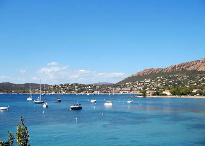 Cap Esterel - T2 Climatise Vue 4/5 Pers - Piscine - Parking Apartamento